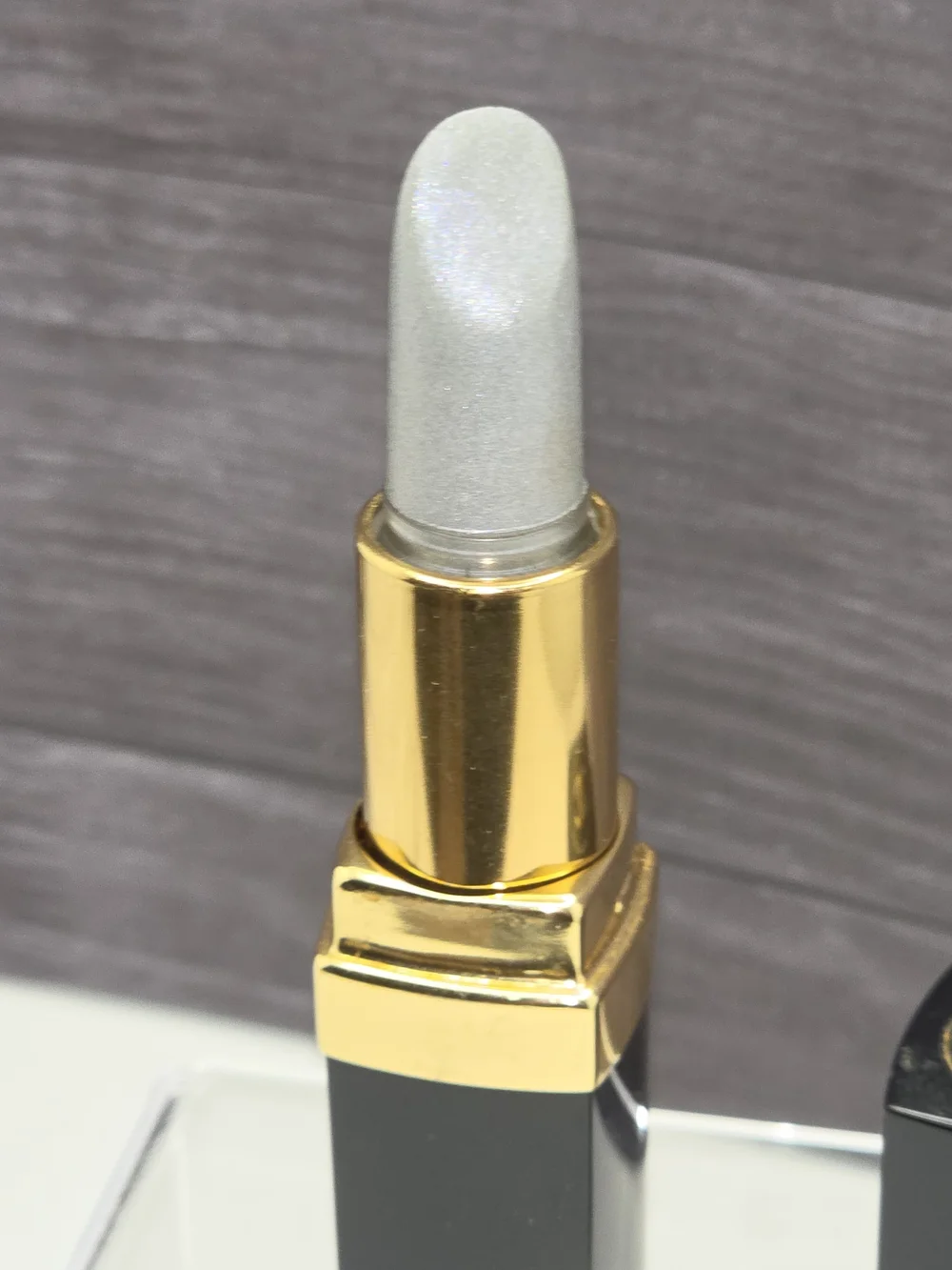VINTAGE CHANEL HYDRASOLEIL LIPSTICK - 
